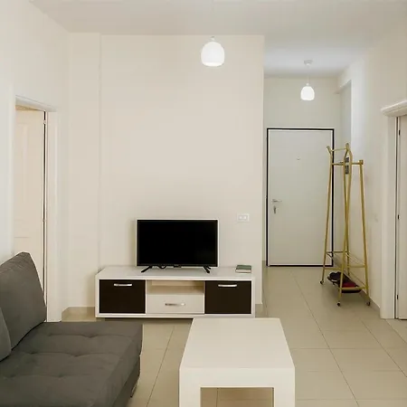 Relax & Unwind Plazhi San Pietro